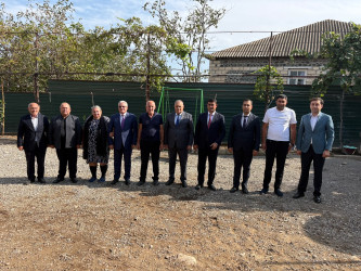 Tərtər Rayon İcra Hakimiyyətinin başçısı 27 Sentyabr – Anım Günü ilə əlaqədar Vətən müharibəsi şəhidi Elman Məmmədovun ailəsini ziyarət edib