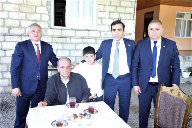 Tərtərdə “Konstitusiya və Suverenlik İli” çərçivəsində qazi Niyazi Qurbanovun ailəsi ziyarət edilib
