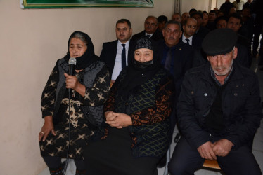 Rayon rəhbərinin növbəti səyyar-qəbul görüşü Hüsənli kəndində keçirilib