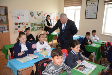 İcra başçısı Qazyan kənd ümumi orta məktəbində mövcud şəraitlə tanış olub