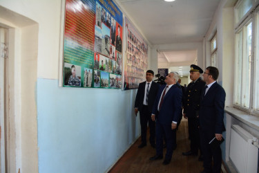 Rayon rəhbəri Cəmilli kənd tam orta məktəbində mövcud şəraitlə tanış olub