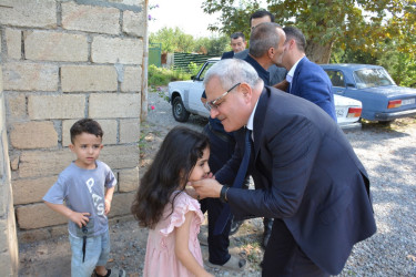 Tərtər Rayon İcra Hakimiyyətinin başçısı 27 Sentyabr – Anım Günü ilə əlaqədar Vətən müharibəsi şəhidi Surxayzadə Cahangirin ailəsini ziyarət edib