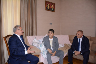 İcra başçısı açıq ürək əməliyyatı olunmuş Birinci Qarabağ müharibəsi əlili Suliddin Yusifovu evində ziyarət edib