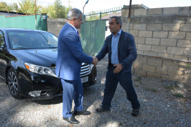 İcra başçısı şəhid Surxayzadə Cahangirin atası Hətəm Əliyevi 60 illik yubileyi münasibəti ilə təbrik edib