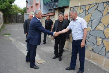 Rayon rəhbəri “Azərbaycan Bayrağı” ordenli Birinci Qarabağ müharibəsinin veteranı Əhliman Nəzərovun qardaşının yas mərasimində iştrak edib