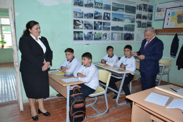 İcra başçısı Güləbatlı kənd tam orta məktəbində və körpələr evi-uşaq bağçasında mövcud şəraitlə tanış olub