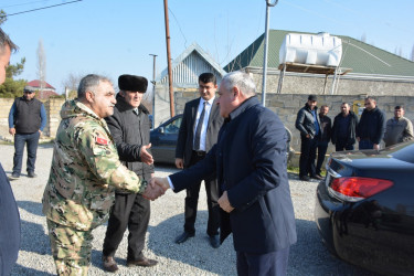 Rayon rəhbəri Vətən müharibəsi şəhidi Elnur Hüseynovun nənəsinin yas mərasimində iştirak edib