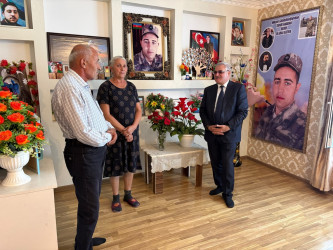 Tərtər Rayon İcra Hakimiyyətinin başçısı 27 Sentyabr – Anım Günü ilə əlaqədar Vətən müharibəsi şəhidi Fuad Məhərrəmlinin ailəsini ziyarət edib