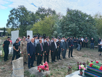 Vətən Müharibəsi şəhidi Rüstəm Hacıyevin şəhadətə qovuşmasının 6-cı ildönümü münasibətilə məzarı ziyarət olunub