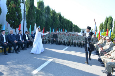 Tərtər Rayon İcra Hakimiyyəti və Azərbaycan Respublikasının Müdafiə Nazirliyinin təşkilatçılığı ilə N saylı hərbi hissədə  "Zəfər nəğmələri” adlı konsert proqramı keçirilib