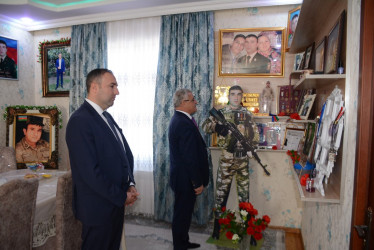 Rayon rəhbəri “Konstitusiya və Suverenlik İli” çərçivəsində “Azərbaycan Bayrağı” ordenli Vətən müharibəsi şəhidi Aslan Hüseynovun ailəsini ziyarət edib