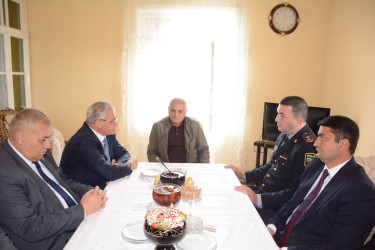 İcra Başçısı Birinci Qarabağ müharibəsində itkin düşmüş Məmmədov Zaur Qəyyum oğlunun ailəsini ziyarət edib
