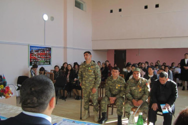 Sarov kənd tam orta məktəbində “Vətən mənə oğul desə...44 günlük zəfər tariximiz şagirdlərimizin gözü ilə” layihəsi çərçivəsində inşa müsabiqəsi keçirilib