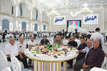 İcra başçısı şəhid İntiqam Mənsimlinin qardaşının toy şənliyində iştirak edib