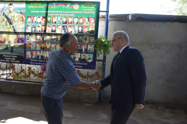 Tərtər Rayon İcra Hakimiyyətinin başçısı 27 Sentyabr – Anım Günü ilə əlaqədar Vətən müharibəsi şəhidi Eşqin Hüseynovun ailəsini ziyarət edib