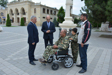 “Azəristiliktəchizat” ASC-nin sədrinin vəzifəsini müvəqqəti icra edən İlham Mirzəliyev Tərtər rayonunda Tərtər və Ağdam sakinlərini qəbul edib.