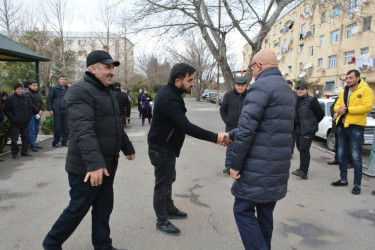 Milli Məclisin deputatı Sahib Alıyev Tərtər şəhərinin Nizami küçəsində seçicilərlə görüşüb