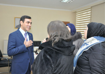 Milli Məclisin deputatı Anar Məmmədov Abşeron Rayon Mədəniyyət Mərkəzində Ağdərə rayonundan olan sakinlərin növbəti qəbulunu keçirib.