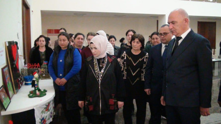 Tərtərdə “Şəhərsalma və Memarlıq İli” çərçivəsində əl işlərindən ibarət sərgi keçirilib