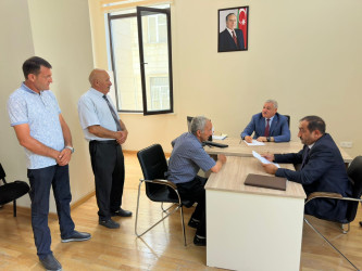 Rayon rəhbəri tərəfindən növbəti dəfə vətəndaşların müraciətləri dinlənilib