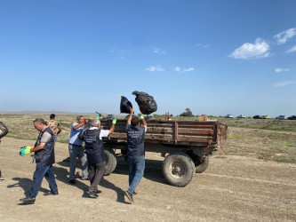 “Yaşıl dünya naminə həmrəylik ili” çərçivəsində növbəti təmizlik aksiyası Tərtər Suqovuşan avtomobil yolunun ətrafında keçirilib