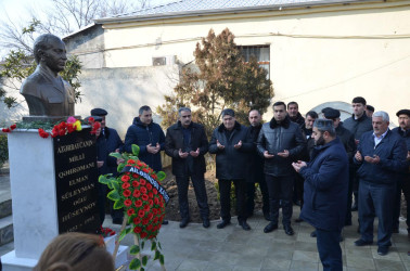 Tərtərdə Azərbaycanın Milli Qəhrəmanı Elman Hüseynovun anım gunu tədbir keçirilib.