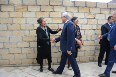 Rayon rəhbəri “Konstitusiya və Suverenlik İli” çərçivəsində Səhlabad və Əskipara kəndlərindən olan şəhid ailələri ilə görüş keçirib