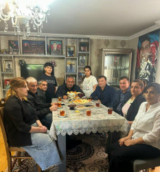 8 noyabr - Zəfər Gününün beşinci ildönümü ilə əlaqədar Vətən Müharibəsinin mülki şəhidi Anar Quluyevin ailəsi ziyarət edilib