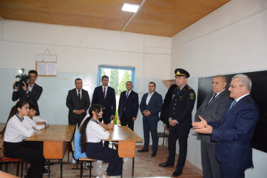 Rayon rəhbəri Ələsgərli kənd tam orta məktəbində mövcud şəraitlə tanış olub