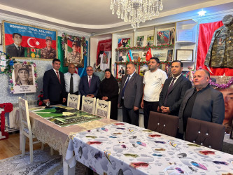 Tərtər Rayon İcra Hakimiyyətinin başçısı 27 Sentyabr – Anım Günü ilə əlaqədar Vətən müharibəsi şəhidi Tural Məmmədlinin ailəsini ziyarət edib