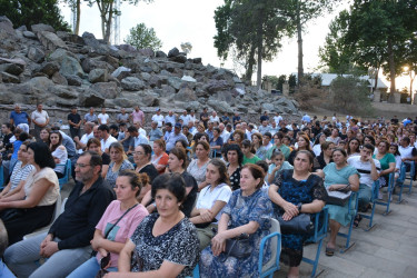 Tərtərdə Ümummilli Lider Heydər Əliyevin birinci dəfə hakimiyyətə gəldiyi gün münasibəti ilə konsert proqramı təşkil olunub