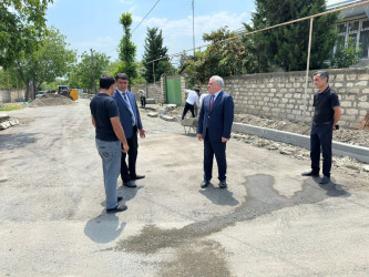 Rayon rəhbəri Cavanşir küçəsində aparılan təmir işləri ilə yerində tanış olub