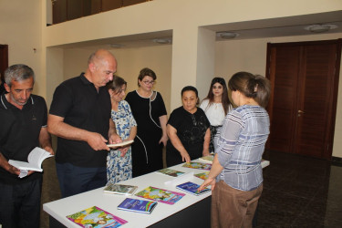 “Sülh aylığı” çərçivəsində kitab sərgisi keçirilib
