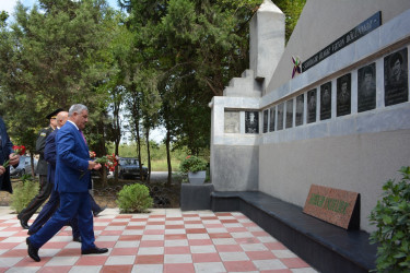 İcra başçısının İrəvanlı kəndində səyyar qəbul-görüşü keçirilib