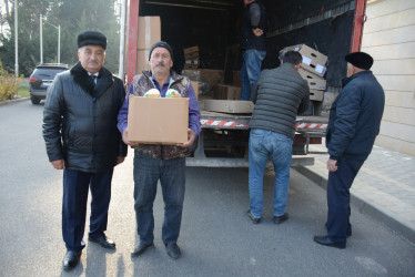 Tərtərdə Ağsaqqallara bayram sovqatı paylanıb