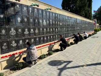 27 sentyabr Anım gününün beşinci ildönümü ilə əlaqədar rayon ərazisində şəhid məzarlarının və abidələrinin, baralyeflərin, şəkil lövhələrinin ətrafında təmizlik işləri aparılıb