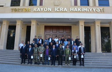 Tərtərdə Vətən müharibəsi iştirakçılarına medallar təqdim olunub