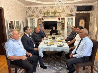 Tərtər Rayon İcra Hakimiyyətinin başçısı 27 Sentyabr – Anım Günü ilə əlaqədar Vətən müharibəsi şəhidi Tural Məmmədlinin ailəsini ziyarət edib