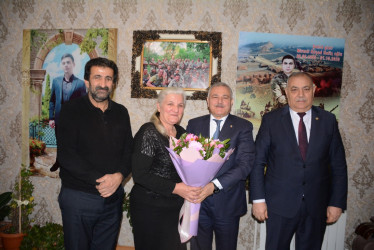 Rayon rəhbəri “Konstitusiya və Suverenlik İli” çərçivəsində şəhid Mirzəli Rəşadın ailəsini ziyarət edib
