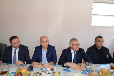 Rayon rəhbəri “Konstitusiya və Suverenlik İli” çərçivəsində Tərtər şəhərində şəhid ailələri ilə görüş keçirib