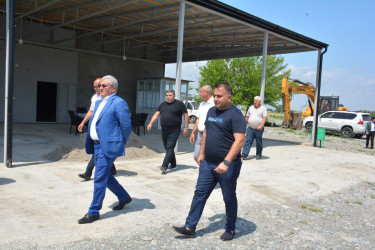 Rayon rəhbəri "FRUİT FOR AZ" MMC-nin intensiv meyvə bağları və müasir suvarma infrastrukturu ilə tanış olub