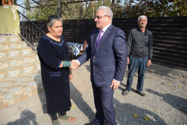 Rayon rəhbəri “Konstitusiya və Suverenlik İli” çərçivəsində mülki şəhid anası Könül İbrahimovanı ad günü münasibəti ilə təbrik edib