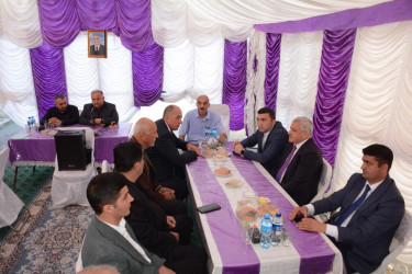İcra başçısı şəhid atasının yas mərasimində iştirak edib