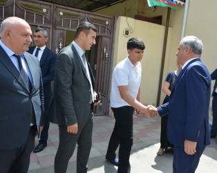 İcra başçısı mülki şəhid Quliyev Anar Tofiq oğlunun ailəsini ziyarət edib