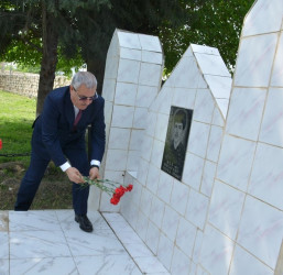 Rayon rəhbəri İsmayılbəyli kənd tam orta məktəbində mövcud şəraitlə tanış olub