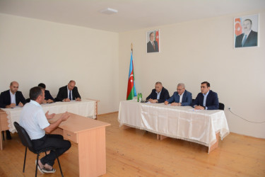 Millət vəkili Tərtərdə vətəndaşları qəbul etdi