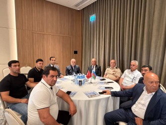 Zəfər” Şəhid Ailələrinə Dəstək İctimai Birliyi Ağdam şəhərində Azərbaycan və Türkiyə şəhid ailələrinin iştirakı ilə “Qardaşlıq körpüsü” adlı konfrans keçirib.