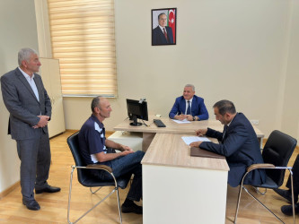 İcra başçısı tərəfindən növbəti dəfə vətəndaşların müraciətləri dinlənilib