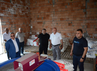 Rayon rəhbəri "FRUİT FOR AZ" MMC-nin intensiv meyvə bağları və müasir suvarma infrastrukturu ilə tanış olub