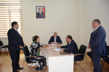 Rayon rəhbəri tərəfindən növbəti dəfə vətəndaşların müraciətləri dinlənilib